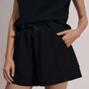 Varley - Atrium HIGH RISE SHORT 4.5" - Black