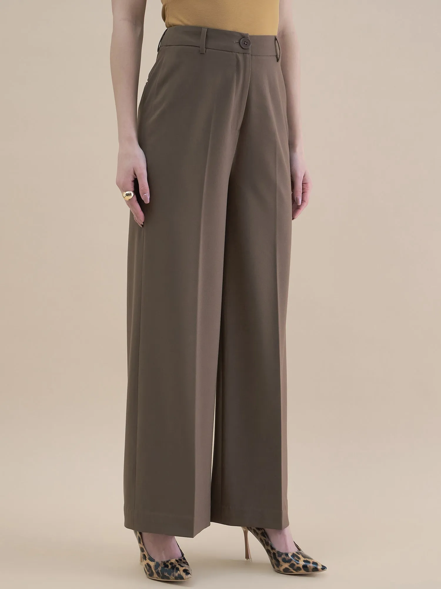 Women High Waist Tailored Fit Straight Leg Trouser In Stretch Fabric